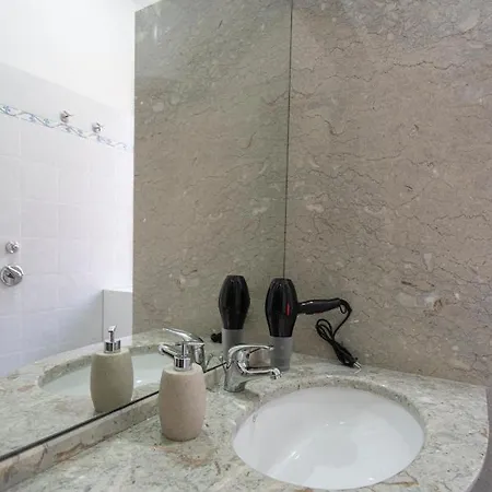 Leonarda Apartamento